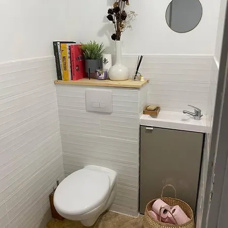 Holiday home Maison A L'ile De La Barthelasse Avignon